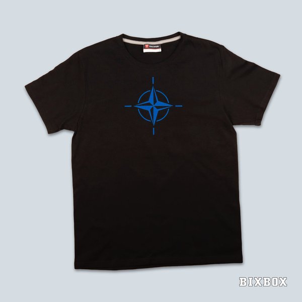 Musta t-paita NATO kompassi, vaalean sininen kuvio